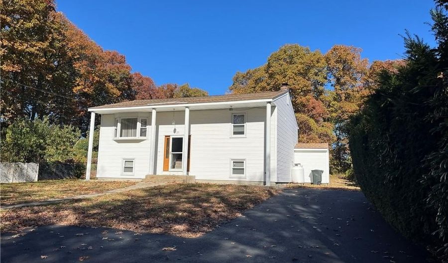 25 Water St, Johnston, RI 02919 - 3 Beds, 2 Bath