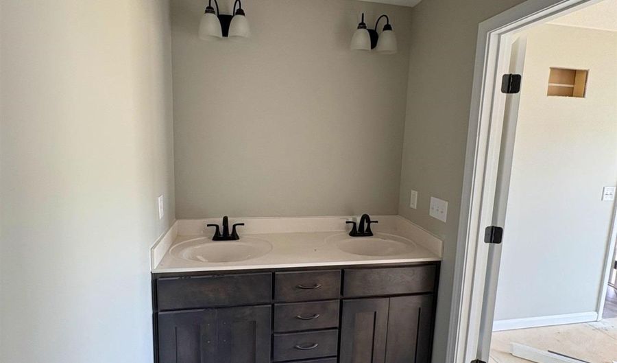 601 Hillcreek Ct, Bardstown, KY 40004 - 3 Beds, 2 Bath