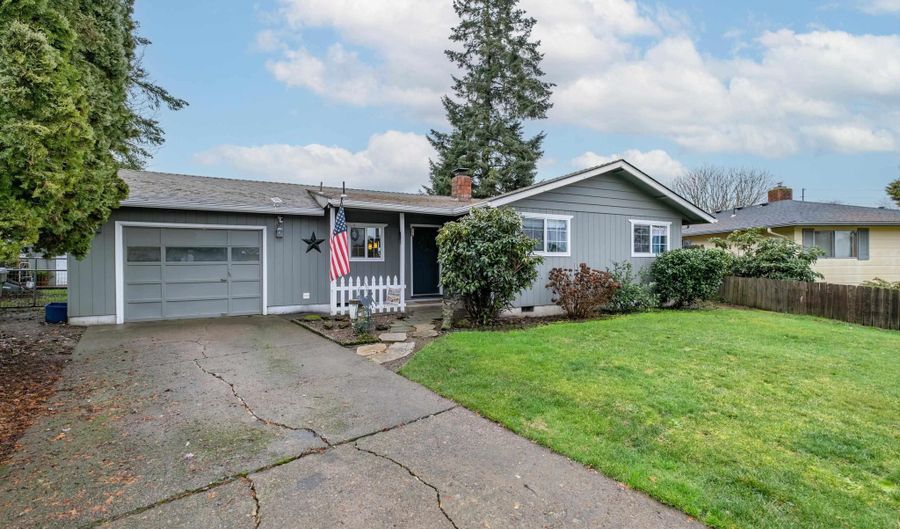 3662 Jefferson Pl SE, Albany, OR 97322 - 3 Beds, 1 Bath