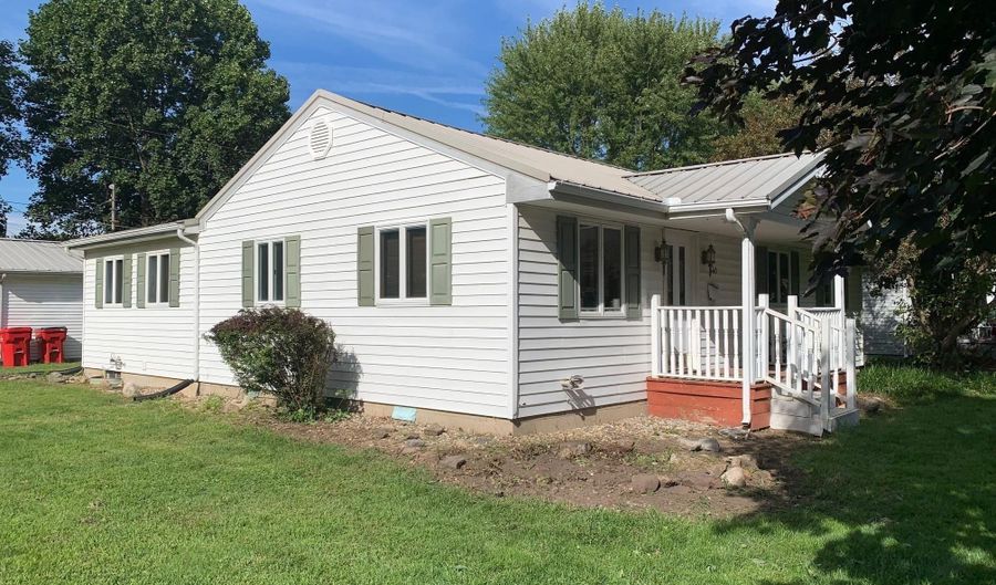 340 W Indiana Ave, Argos, IN 46501 - 3 Beds, 2 Bath
