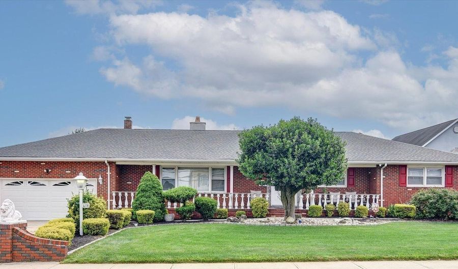 418 Atlantic Ave, Aberdeen, NJ 07747 - 3 Beds, 3 Bath