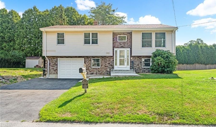 44 Atwells Ave, Johnston, RI 02919 - 3 Beds, 2 Bath