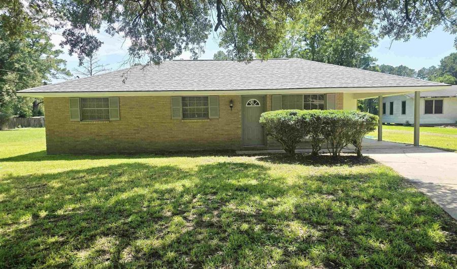 12819 Sullivan Rd, Baton Rouge, LA 70818 - 3 Beds, 2 Bath