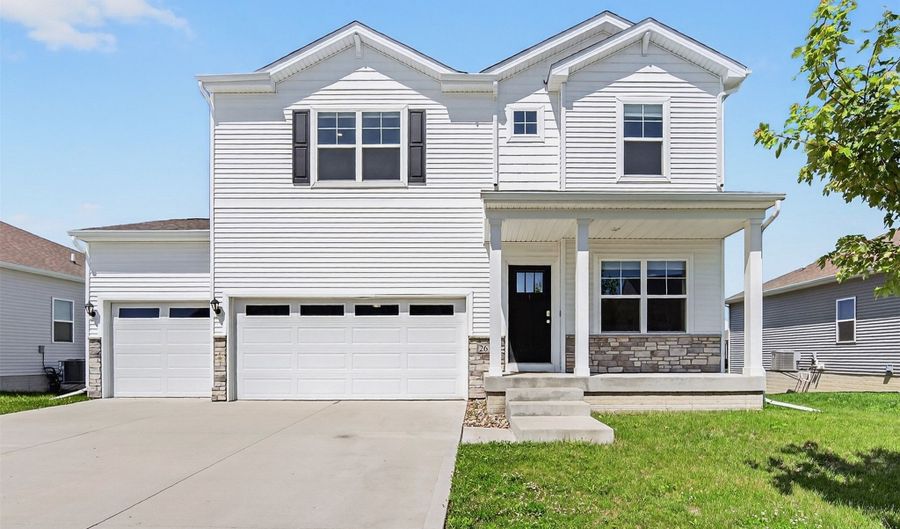 2610 13th Ave SE, Altoona, IA 50009 - 4 Beds, 3 Bath