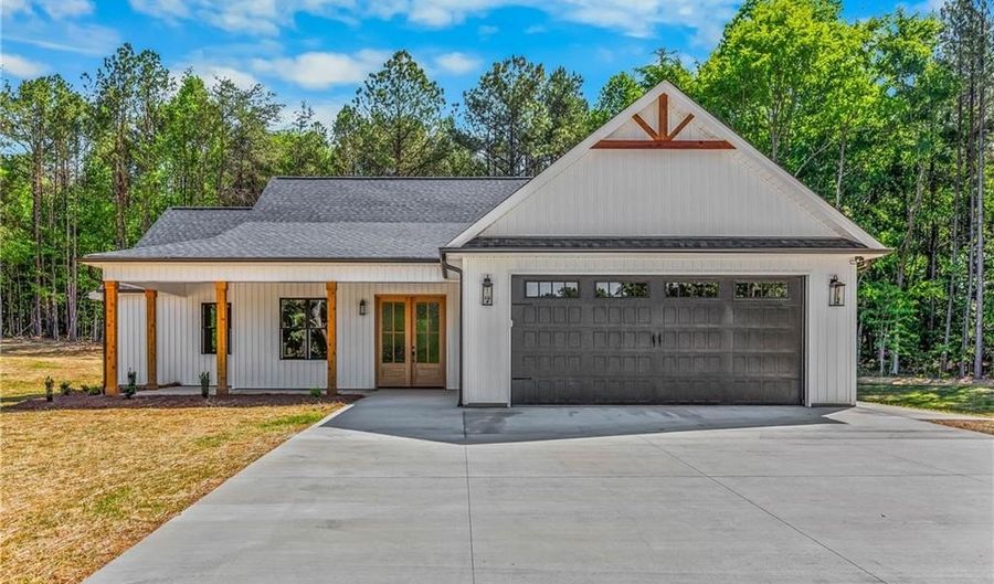 1705 NC Highway 801 S, Advance, NC 27006 - 3 Beds, 3 Bath