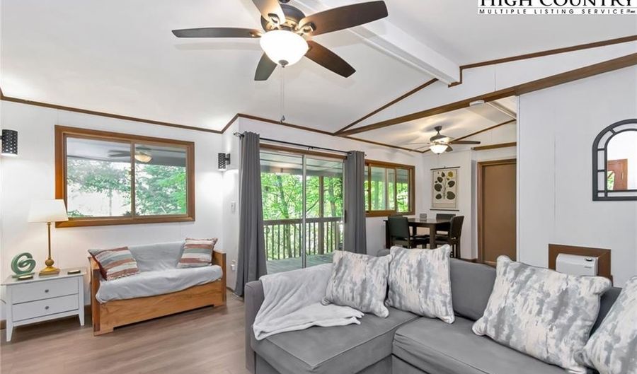 236 Laurel Ridge Rd, Banner Elk, NC 28604 - 3 Beds, 2 Bath
