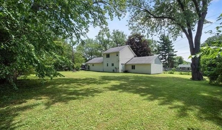 5642 WEDDEL St, Dearborn Heights, MI 48125 - 3 Beds, 2 Bath