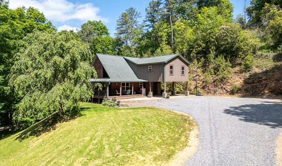 1064 Pinedale Ln, Andrews, NC 28901 - 3 Beds, 3 Bath