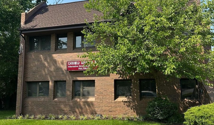 7202- A POPLAR St 1, Annandale, VA 22003 - 0 Beds, 0 Bath