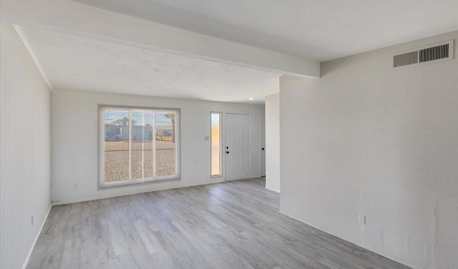 9310 W SANTA CRUZ Blvd, Arizona City, AZ 85123 - 2 Beds, 1 Bath