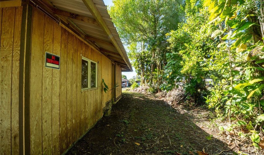 236 Lyman Ave, Hilo, HI 96720 - 3 Beds, 2 Bath