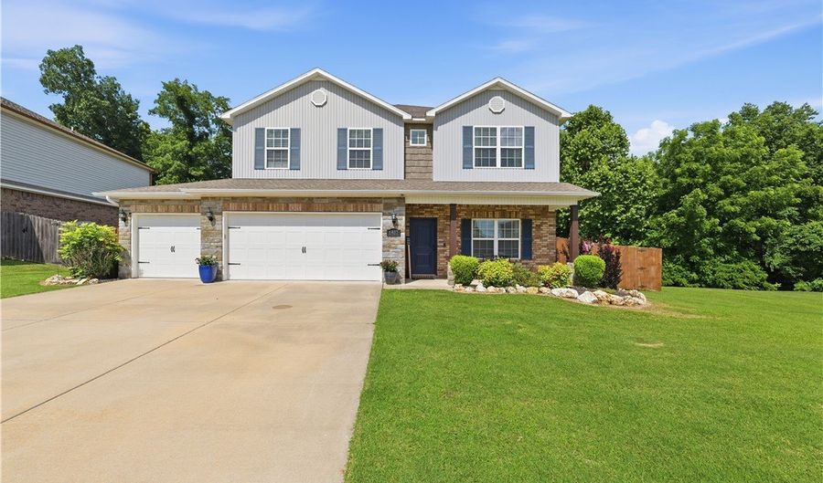 6407 SW Chestnut Hill Rd, Bentonville, AR 72713 - 4 Beds, 3 Bath