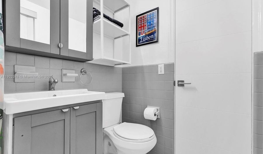 10076 E Bay Harbor Dr 76A, Bay Harbor Islands, FL 33154 - 1 Beds, 1 Bath