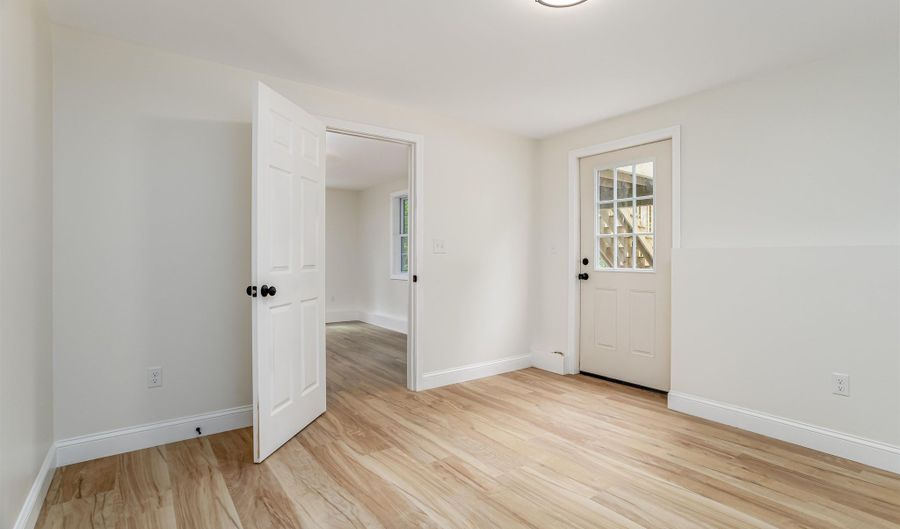 30 Alton Shores Rd, Alton, NH 03810 - 3 Beds, 3 Bath