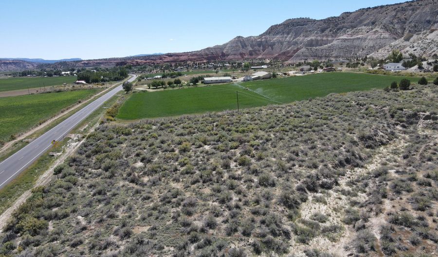 629 N Highway 12, Cannonville, UT 84718 - 0 Beds, 0 Bath