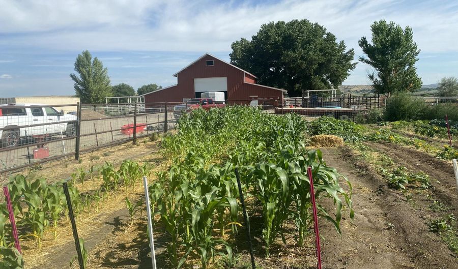 918 ROAD 4990, Bloomfield, NM 87413 - 3 Beds, 3 Bath