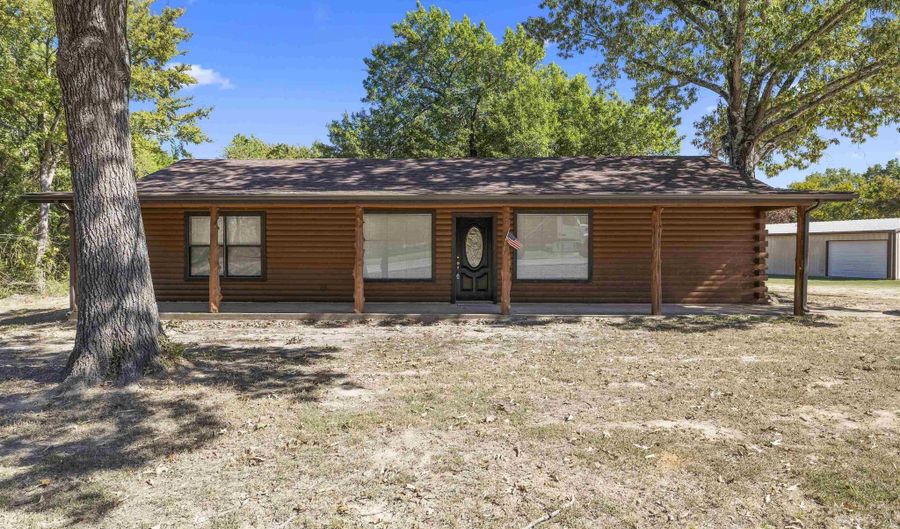 1620 N Fm 17, Alba, TX 75410 - 2 Beds, 2 Bath