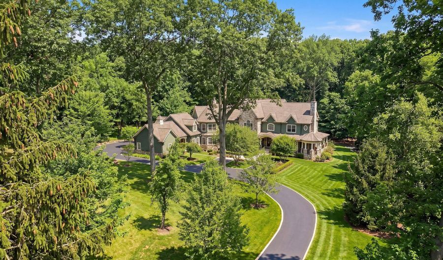 241 Monmouth Ave, Atlantic Highlands, NJ 07716 - 6 Beds, 6 Bath
