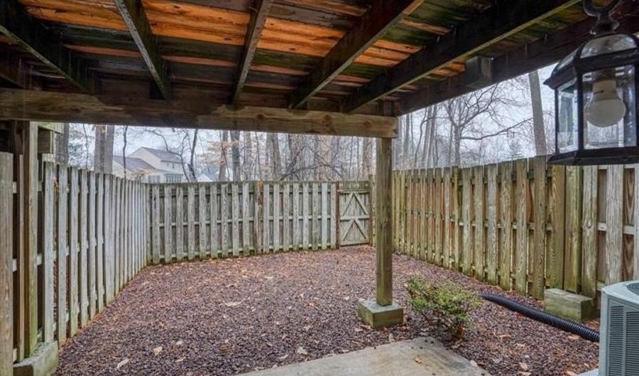 807 STOCKBRIDGE Dr, Hockessin, DE 19707 - 3 Beds, 3 Bath