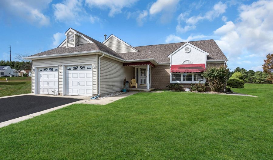 7 Alton Ct, Toms River, NJ 08757 - 2 Beds, 2 Bath