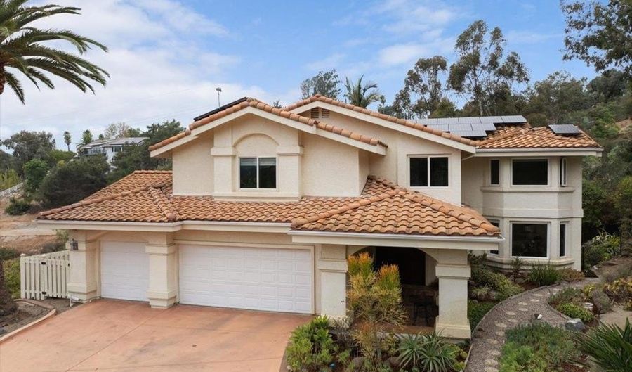 3439 Via Loma Vis, Escondido, CA 92029 - 5 Beds, 4 Bath