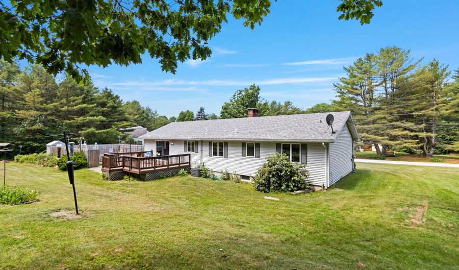224 Sunderland Dr, Auburn, ME 04210 - 4 Beds, 3 Bath