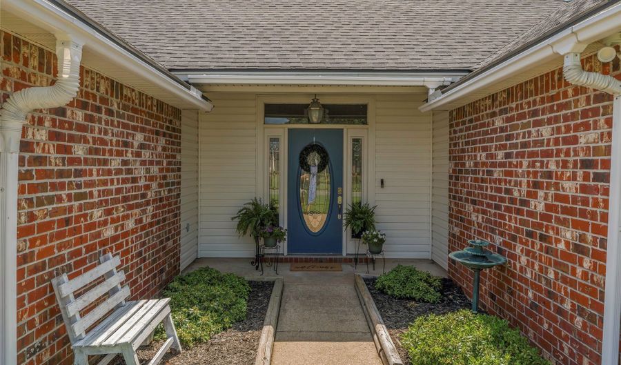 118 Pebble Beach Dr, Benton, LA 71006 - 4 Beds, 2 Bath