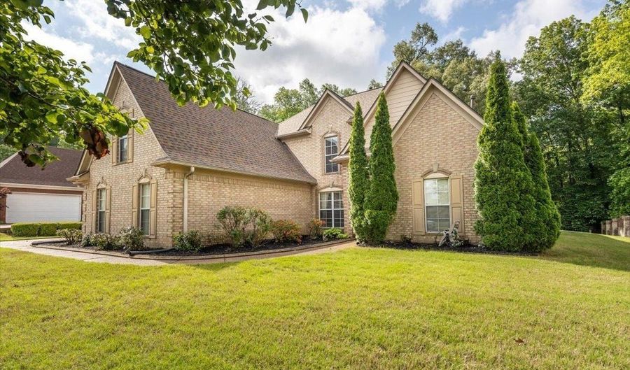 6495 WELLS Grv, Bartlett, TN 38135 - 4 Beds, 3 Bath