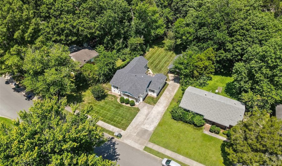 4405 Somerdale Ln, Charlotte, NC 28205 - 4 Beds, 2 Bath