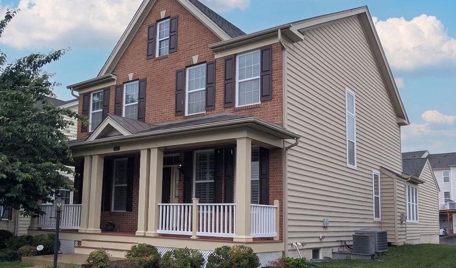 43161 BARNSTEAD Dr, Ashburn, VA 20148 - 4 Beds, 4 Bath