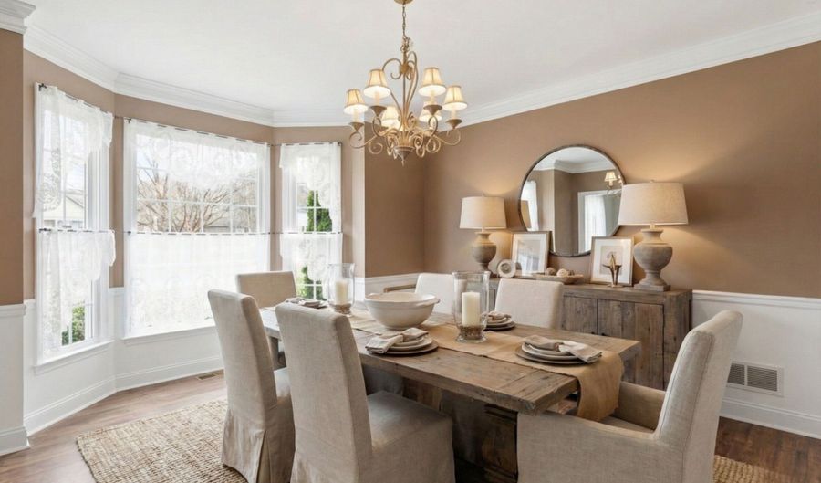 9005 Old Etowah Dr, Ball Ground, GA 30107 - 5 Beds, 4 Bath