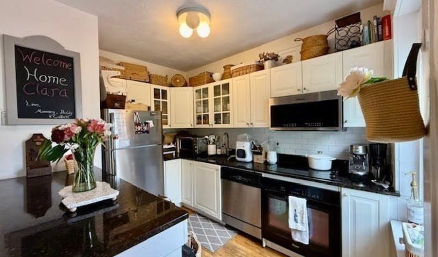 19 South St 11, Boston, MA 02135 - 2 Beds, 1 Bath