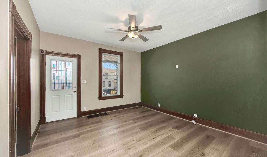 805 N D St, Hamilton, OH 45013 - 3 Beds, 2 Bath