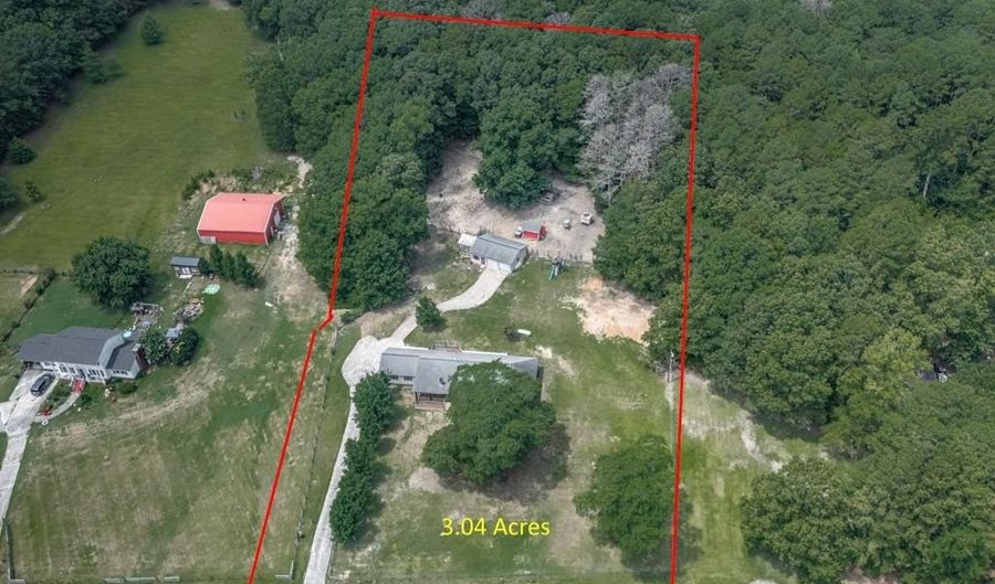 622 Harmony Rd SE, Silver Creek, GA 30104 - 4 Beds, 3 Bath