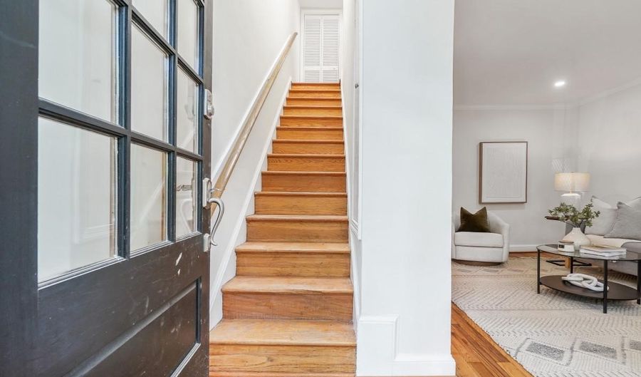 415 17TH St SE, Washington, DC 20003 - 2 Beds, 2 Bath