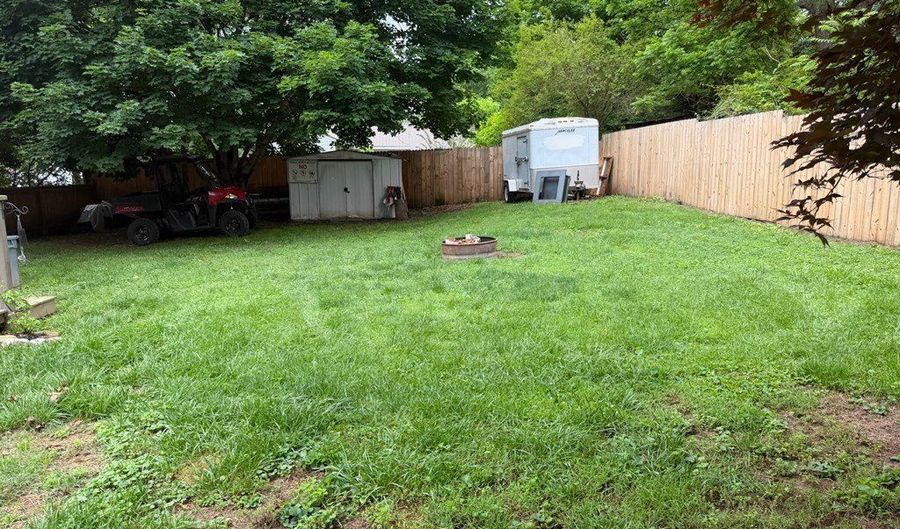 283 Webster St, Alderson, WV 24910 - 4 Beds, 2 Bath