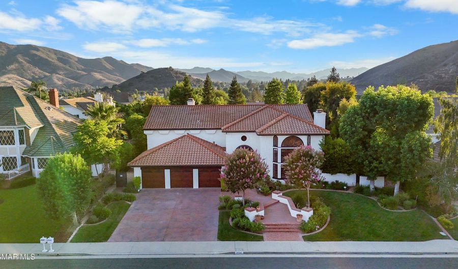 29340 Castlehill Dr, Agoura Hills, CA 91301 - 5 Beds, 5 Bath