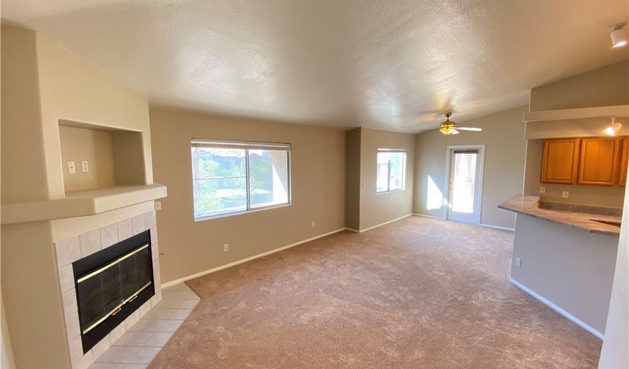 384 Sunward Dr, Henderson, NV 89014 - 2 Beds, 2 Bath