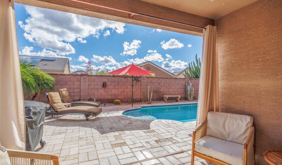 1747 E BISHOP Pl, Casa Grande, AZ 85122 - 3 Beds, 2 Bath