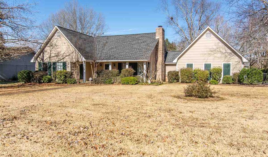 248 TIMBERMILL Dr, Madison, MS 39110 - 3 Beds, 2 Bath