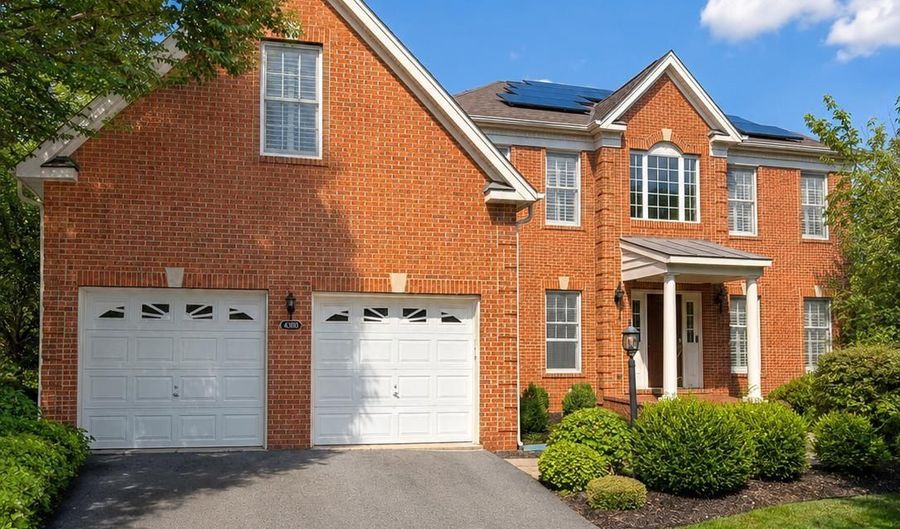 43100 ADDLESTONE Pl, Ashburn, VA 20148 - 5 Beds, 5 Bath