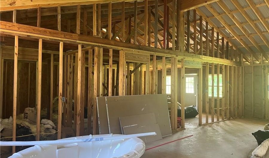 10071 HIGHWAY 16 Hwy, Amite, LA 70422 - 5 Beds, 2 Bath