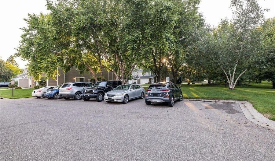 8475 Corcoran Path 9, Inver Grove Heights, MN 55076 - 2 Beds, 1 Bath