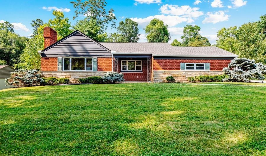 6060 Luwista Ln, Anderson Twp., OH 45230 - 3 Beds, 3 Bath