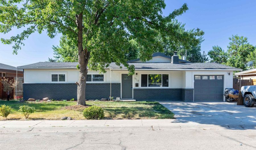 6429 W Kirkwood Rd, Boise, ID 83709 - 4 Beds, 2 Bath