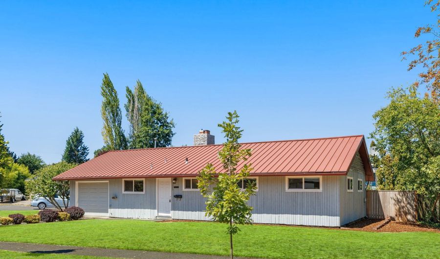 6225 SW MAD HATTER Ln, Beaverton, OR 97008 - 3 Beds, 1 Bath