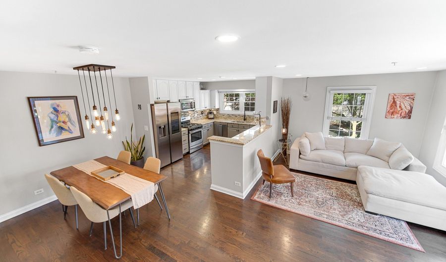 101 S EVERGREEN Ave 12G, Arlington Heights, IL 60005 - 2 Beds, 2 Bath