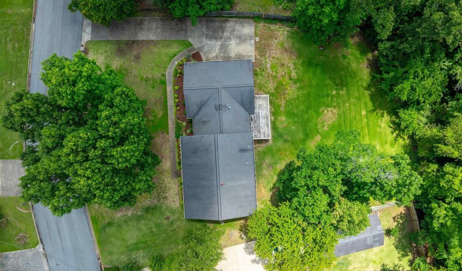 994 COMANCHE Trl, Anniston, AL 36206 - 4 Beds, 3 Bath