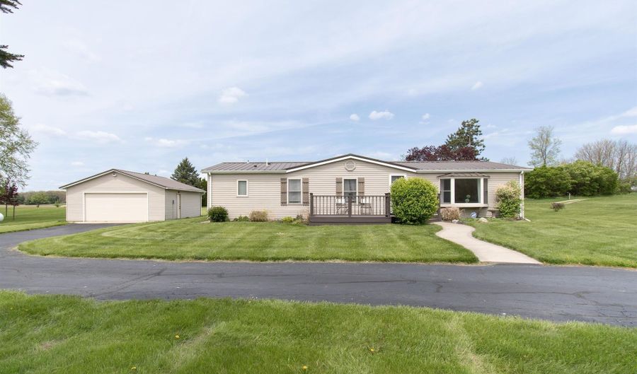 11193 E Baseline Rd, Avilla, IN 46710 - 3 Beds, 2 Bath