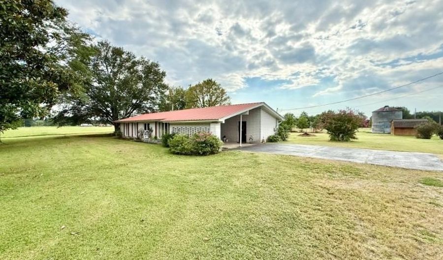 123 Valley Rd, Belmont, MS 38827 - 4 Beds, 3 Bath